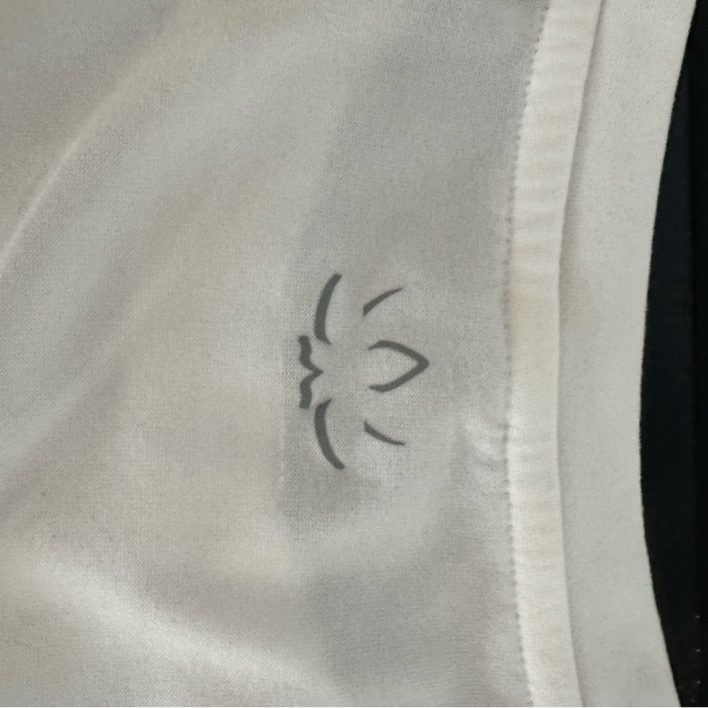 Beyond Yoga Feather Weight Short Sleeve Tee - Picture 3 of 5